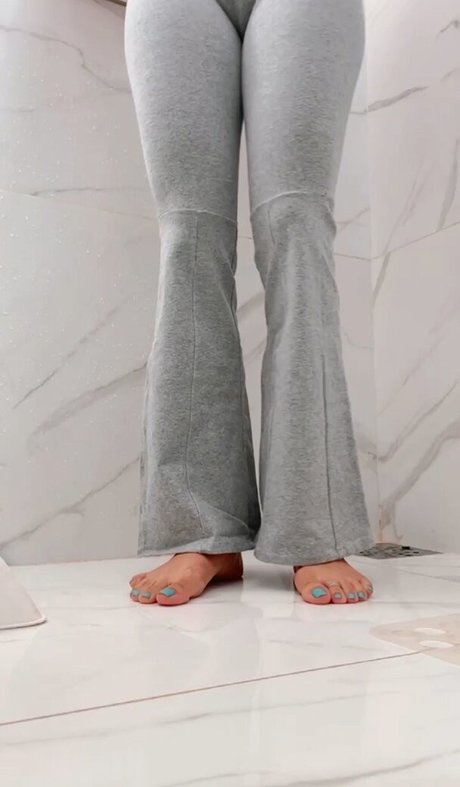 Alaine Crissie onlyfans nudes porn