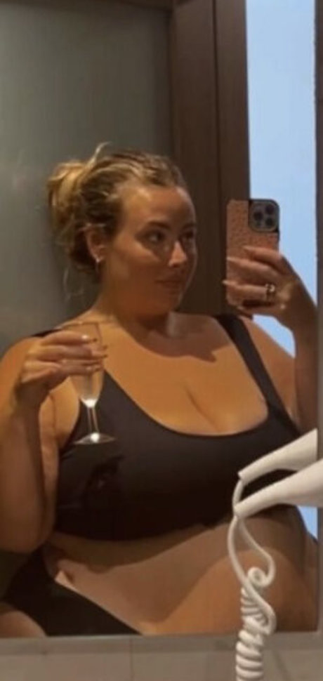 juiceefruitee onlyfans model