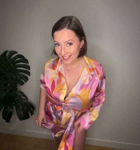 SliceOfSalami onlyfans pics