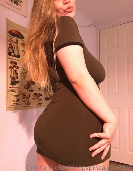 sleepypineapple6969 Profile pic