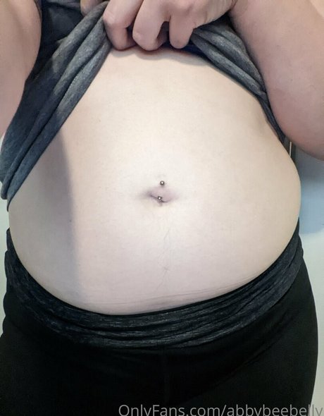 abbybeebelly onlyfans leaked.