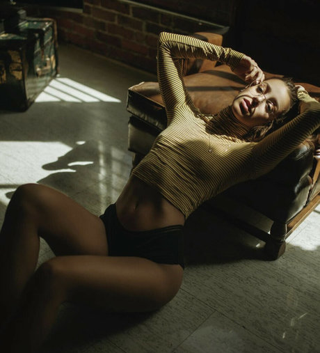 Izzybizzyspider nude onlyfans porn