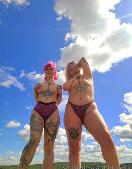 tinytoni onlyfans nude pics