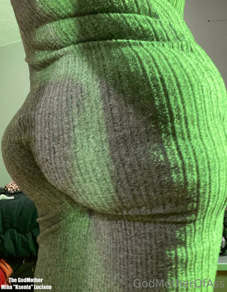 godmotherofassfree boobs onlyfans