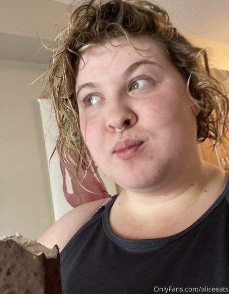 aliceeats naked onlyfans leaked