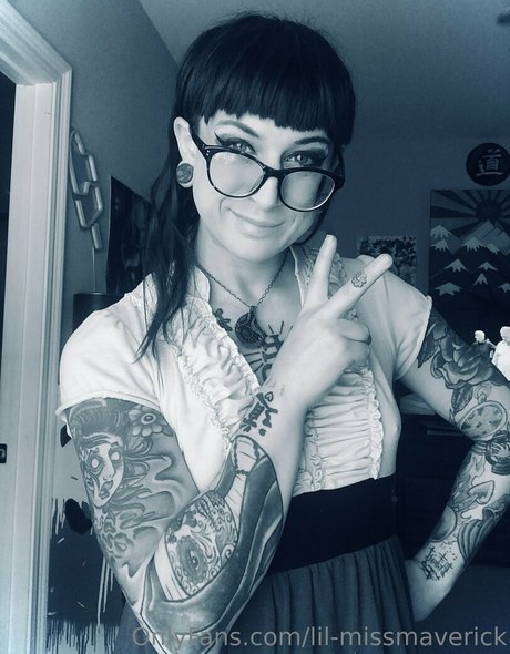 lil missmaverick nude leak onlyfans