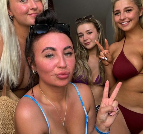 Elizabeth Taylor onlyfans picture