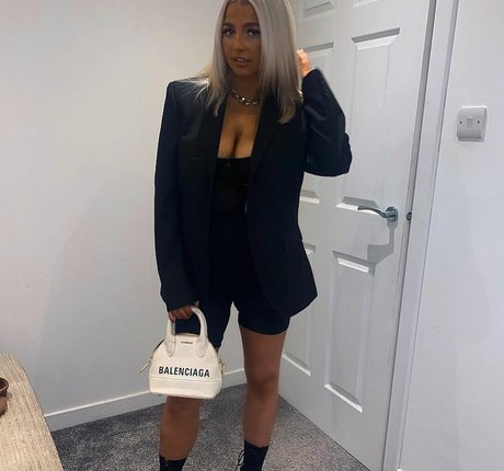 Elizabeth Taylor onlyfans porn free