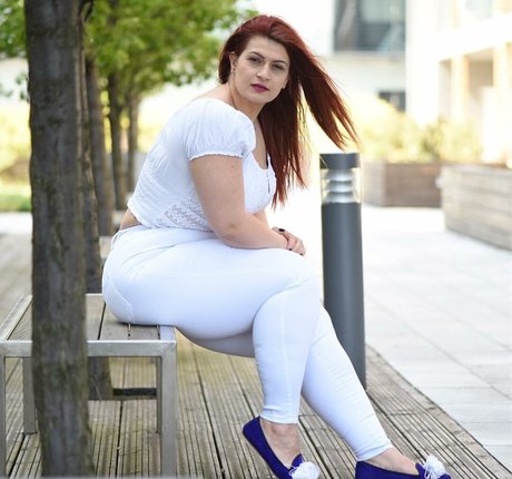 Ioana Chira onlyfans free content