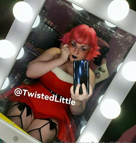 twistedlittlefree onlyfans leaked pictures