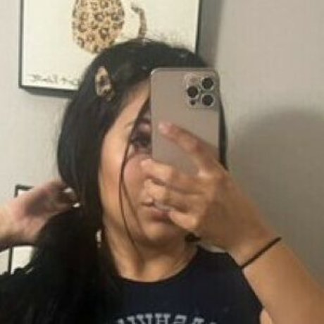 marelaine21 onlyfans model photos