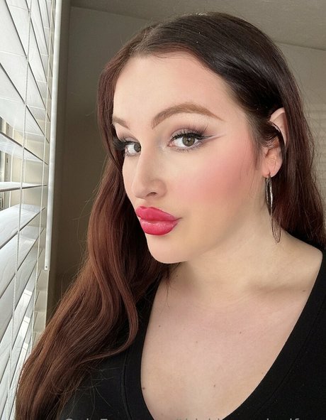 thickbunnylexifree leaked onlyfans nudes