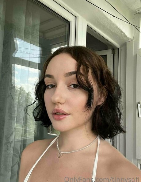 tinnysofi only fans pic