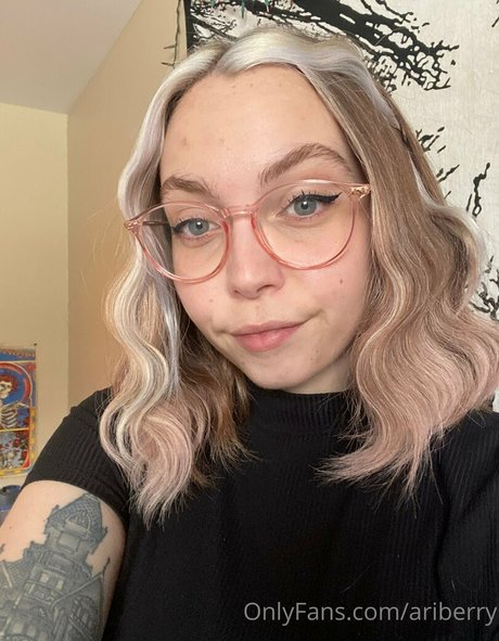 ariberry onlyfans leak xxx