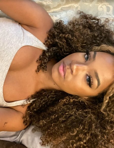 jaydechandaa nude leaked onlyfans