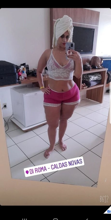 Helen Cristina onlyfans creator