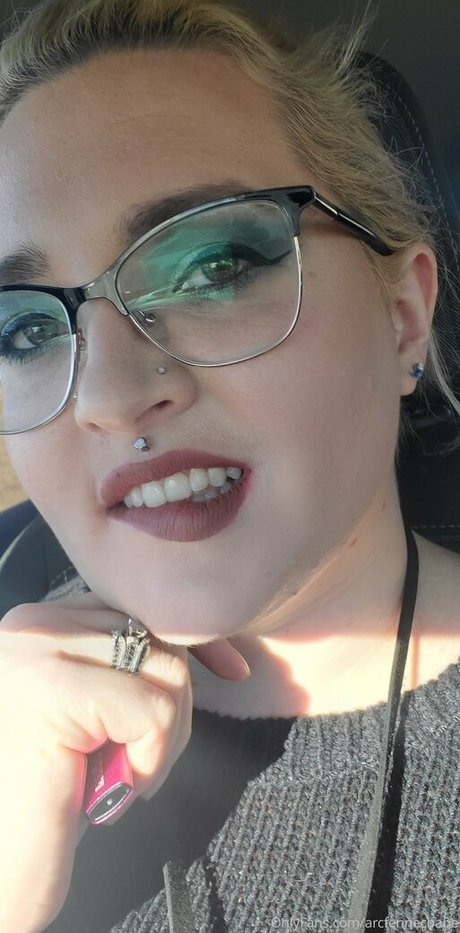 arcfennecbabe onlyfans model images
