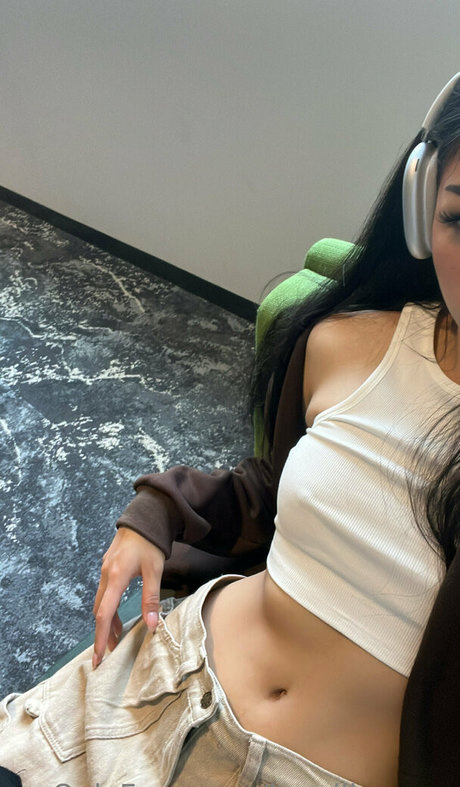 kamillawong onlyfans striptease