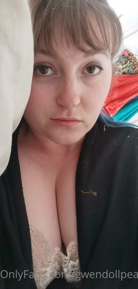 gwendollpeach onlyfans model photos