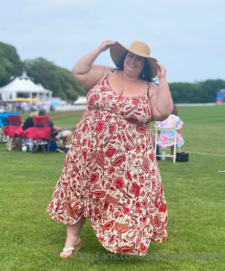 ssbbwladyjiggles onlyfans naked