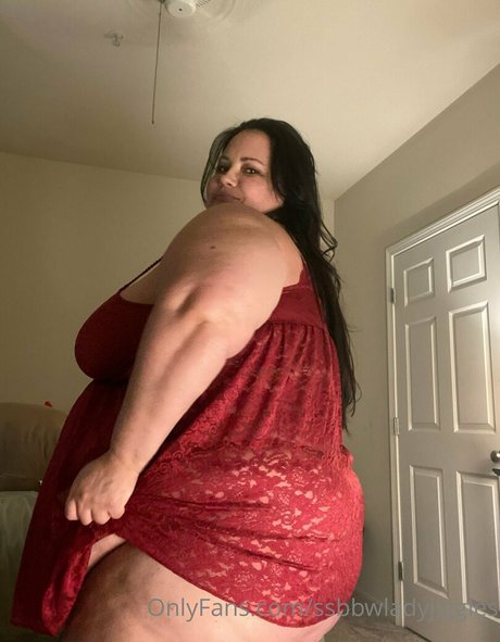 ssbbwladyjiggles onlyfans leaked