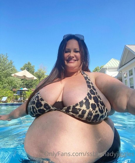 ssbbwladyjiggles onlyfans leak new