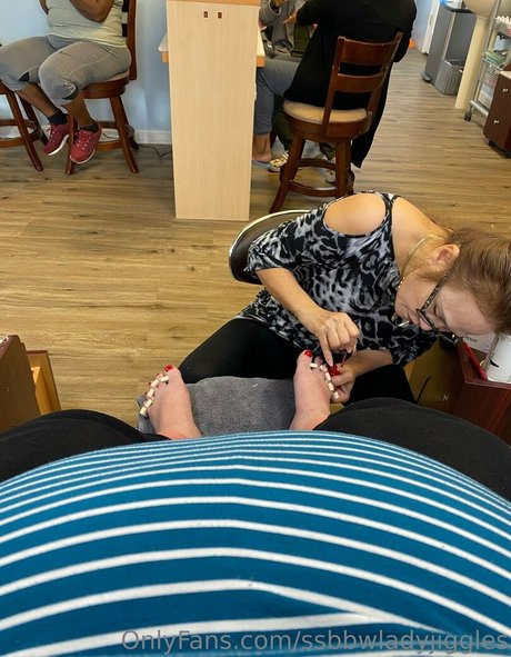 ssbbwladyjiggles onlyfans porn leak