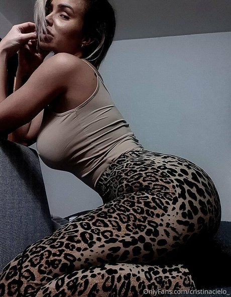 cristinacielo_ tits onlyfans