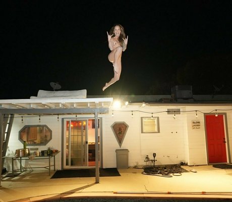 theathenaanderson onlyfans strip tease