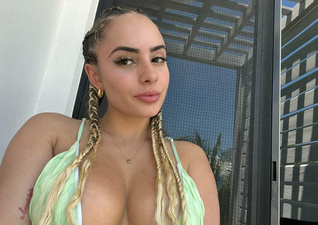 Bettycaridad naked leaked onlyfans