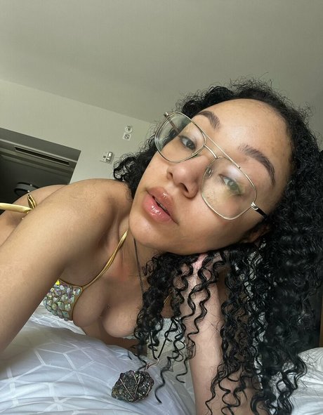 Caileneasely onlyfans ass