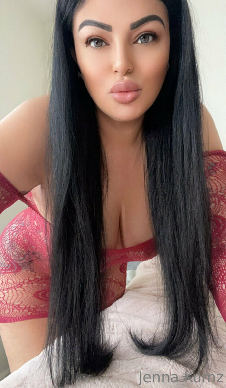 thick jennakumz leaked only fans