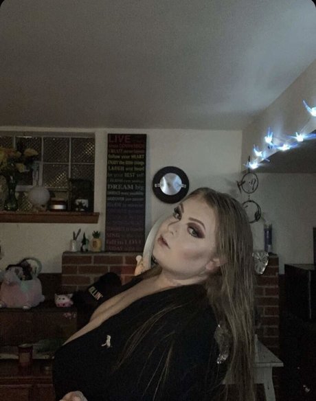 Danie Marie onlyfans nudes