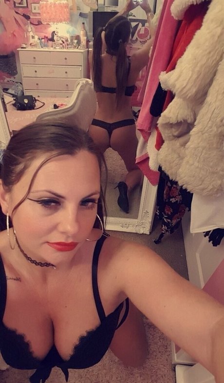 Jamieleepinkymummy onlyfans nsfw