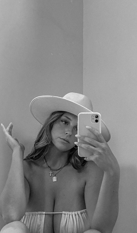 itsabbeywilsonn naked onlyfans