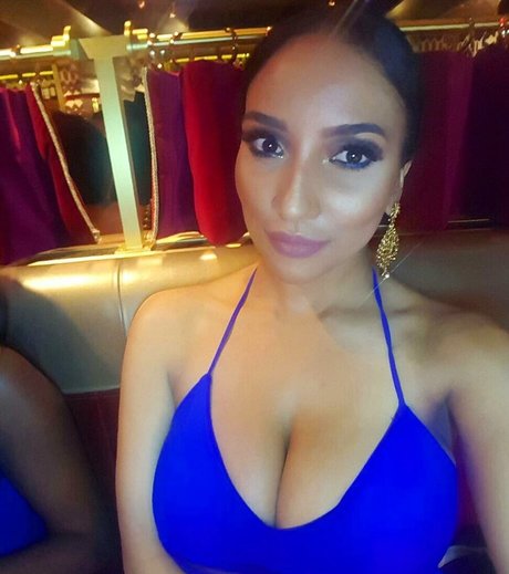 ShayLiving onlyfans free