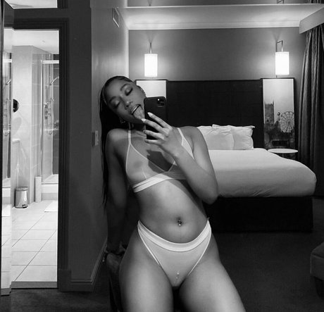 Unfilteredhours onlyfans post