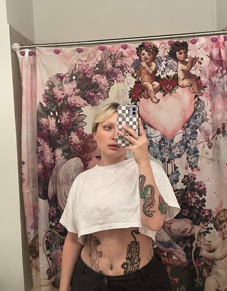 snotgxrl onlyfans nude pictures