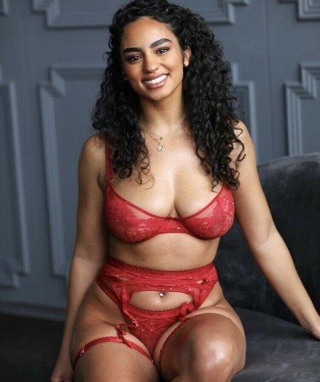 Erikahmarie onlyfans nude leaks