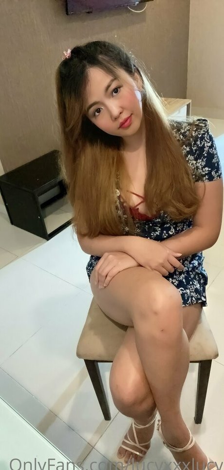 lucyxxxlucy onlyfans lesk