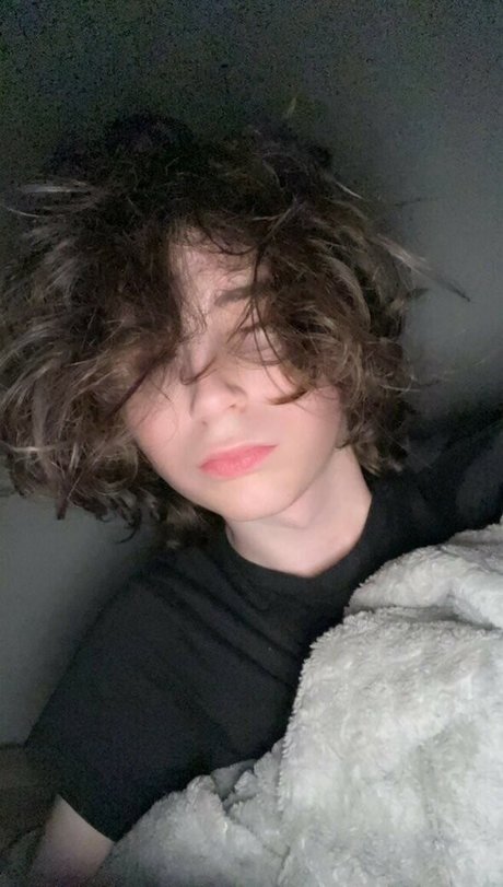 Bellafwee onlyfans pic