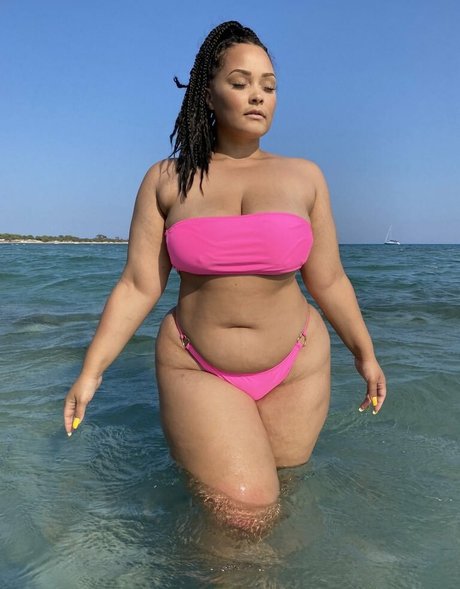 Natalie E Wade onlyfans nude leaks