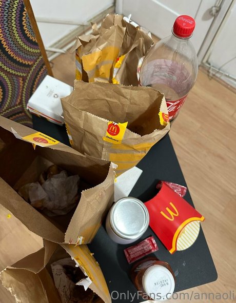 annaoli naked on onlyfans