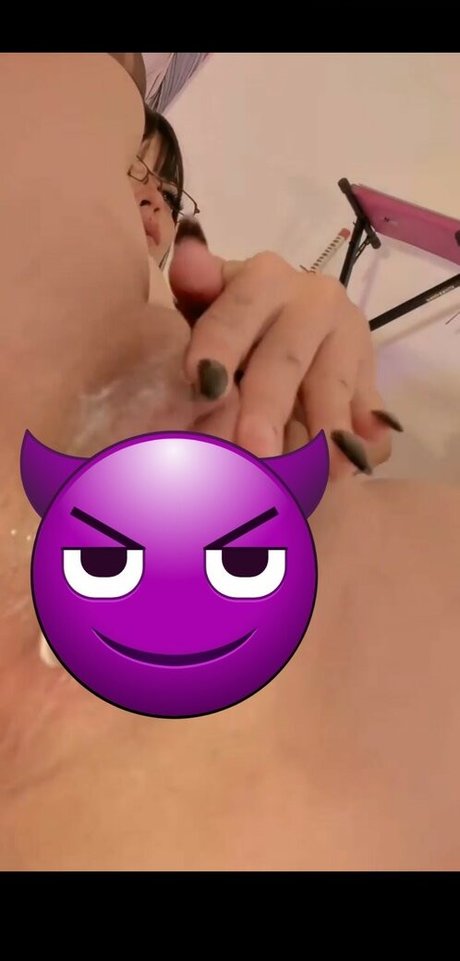 Khada Amanda onlyfans nudes