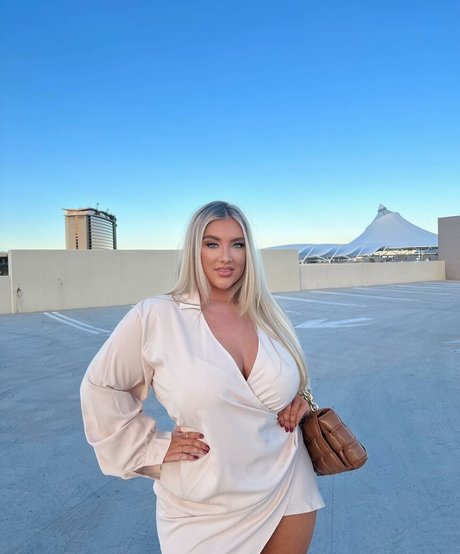 Taya Christian only fans pic