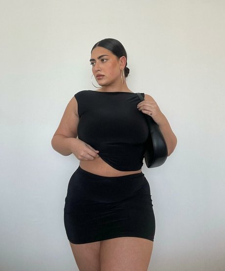 Irena Drezi ass onlyfans