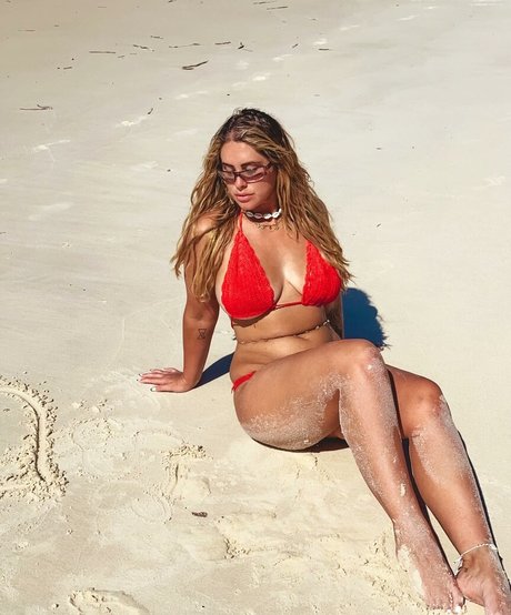 Ariella Nyssa onlyfans boobs