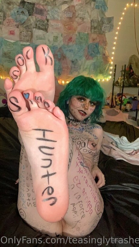 teasinglytrashed onlyfans nude