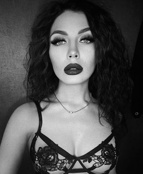 elegantbaby nude leaked onlyfans