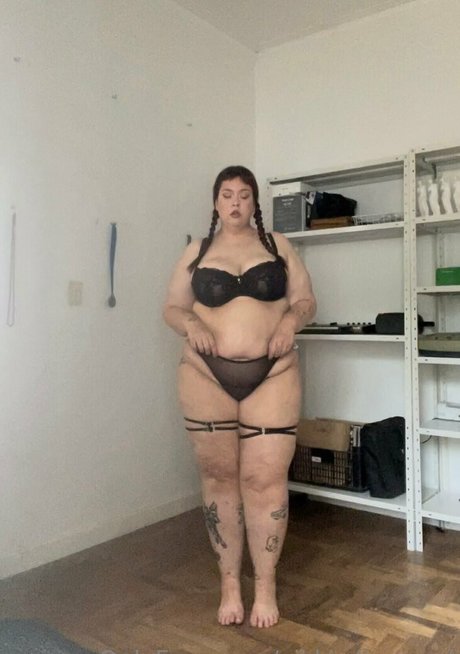 vikki diamond nsfw onlyfans